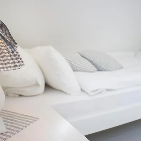 Kapitaenshaus An Der Friedrichsschleuse Carolinensiel