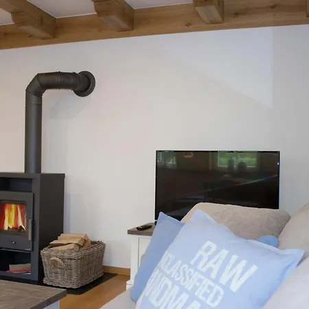 Kapitaenshaus An Der Friedrichsschleuse