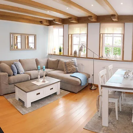 Kapitaenshaus An Der Friedrichsschleuse Carolinensiel