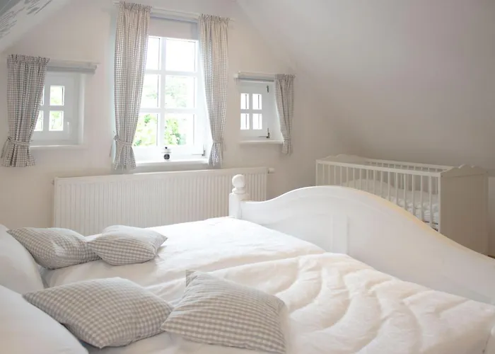 Nyaraló Kapitaenshaus An Der Friedrichsschleuse Carolinensiel