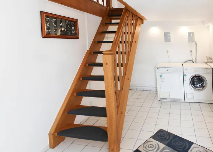 Kapitaenshaus An Der Friedrichsschleuse Nyaraló Carolinensiel